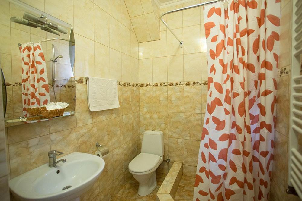 Goldenluxe Ξενοδοχείο Berehove  Εξωτερικό φωτογραφία