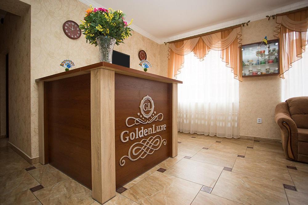 Goldenluxe Ξενοδοχείο Berehove  Εξωτερικό φωτογραφία