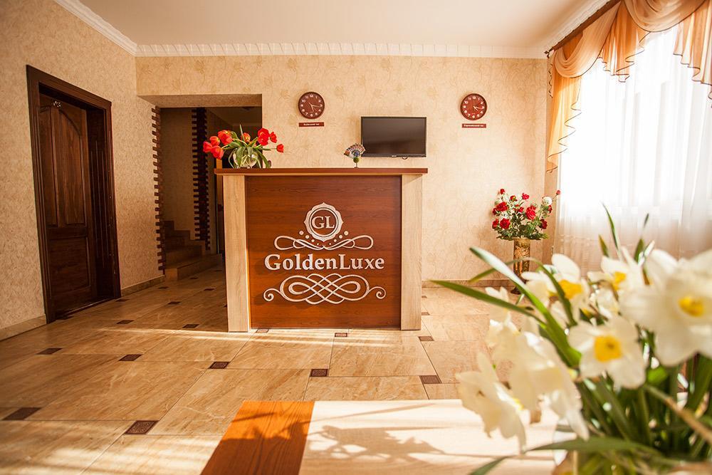 Goldenluxe Ξενοδοχείο Berehove  Εξωτερικό φωτογραφία